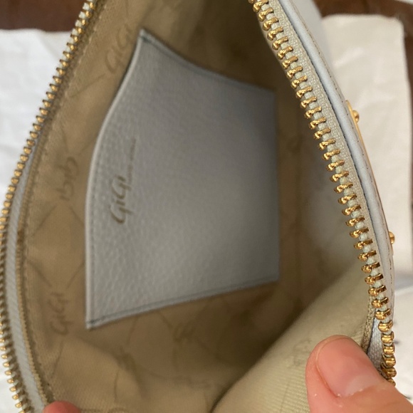 Gigi New York Crossbody/Clutch - Picture 3 of 3